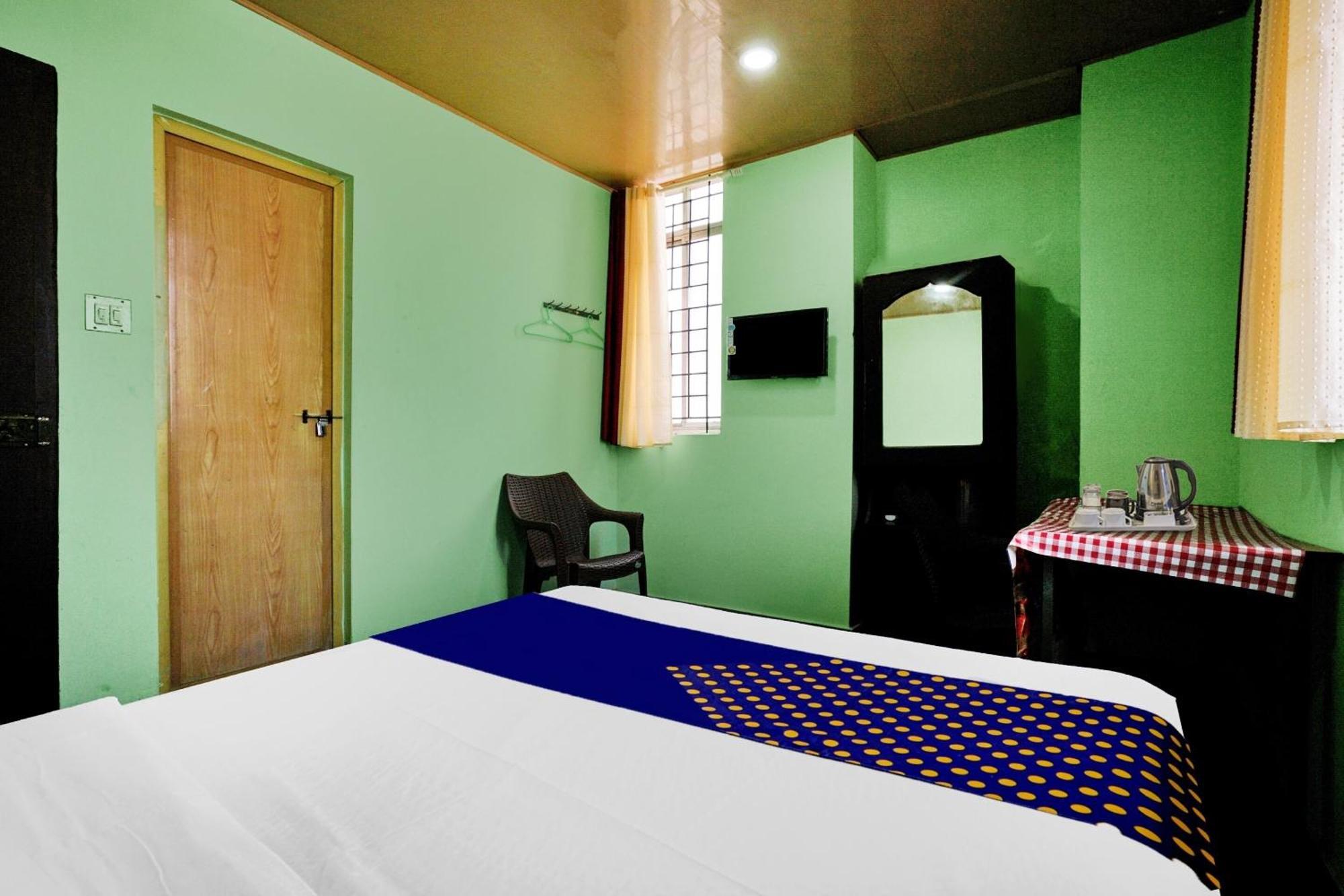 Hotel O Ashok Inn Kazhakuttam Esterno foto